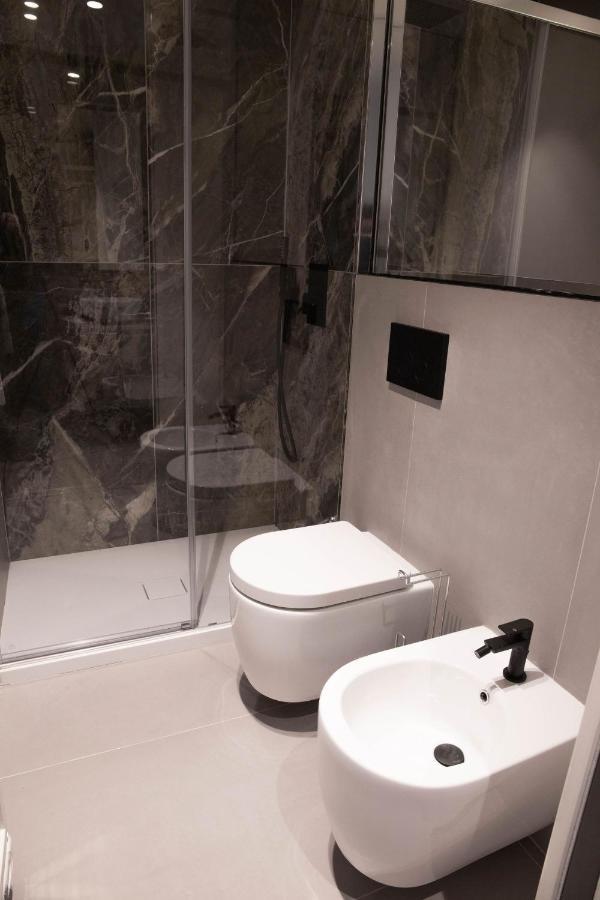 Exclusive Retreat Few Steps From Duomo - Apt 1 Milano Esterno foto